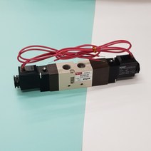 YPC SF4303-IP-SD2-A2 8A 1/4 공압 중간정지 솔레노이드 밸브, A1(AC110V), 1개