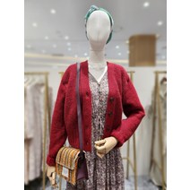 써스데이아일랜드 브이넥 크롭 가디건(T236ACD535W)
