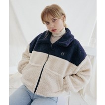 오오엠엘 배색 양털 집업