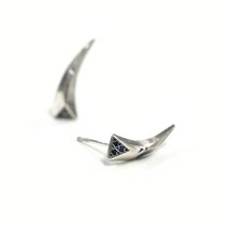 포프 [포프] 블루다이아 탤런 이어링 [Blue diamond talon earring]