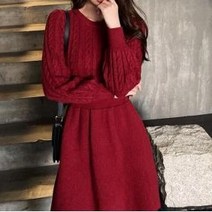 프랑스식 복고 틈새 꽈배기 니트 원피스 여자 추동 작은 키 허리 날씬해 보이는 내장 스웨터