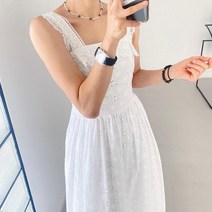 [랜덤플레이] 꽃무늬 자수 어깨 레이스 롱 원피스