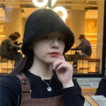 유블리 여성 페이크 퍼 벙거지 모자