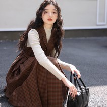 한소희 무대 오네갸루 버튼 학교 트위드 셔츠 영국 비비 영국 교복 스타일 프레피룩 셋업 치마 코디