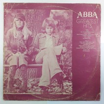 (중고LP 물세척)(빈티지 인테리어용) ABBA GREATEST HITS/ 자켓 닳음 파손은 수선함/ 음반 재생 가능 하나 튐 현상 있음