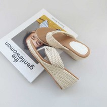 아이슈즈 라탄 여성웨지 쪼리샌들 7.5굽