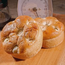 [외계인방앗간] 끼리크림치즈쌀빵 우리쌀 쌀빵 연탄빵 식사대용 쌀빵택배, 240g, 1개