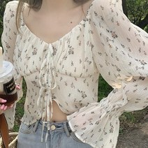 [랜덤플레이] 시크 넥 플라워 쉬폰 크롭 블라우스