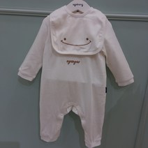 아가방 초특가세일 ~이야이야오 순백의 깔끔한 디자인의 국내생산 실내우즈복 ~~ 귀여운 스마일 턱받이도 드려요~~