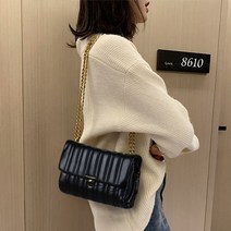 [구원상회] 고급 퀼팅라인 스티치 러블리 골드체인 미니 크로스백 _232682EA