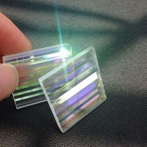 직사각형 광학 유리 이색 프리즘 34x30x4mm 5 개 장식 컬러 라이트 굴절 연구 프리마