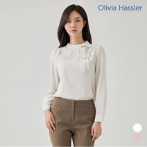 [올리비아하슬러] 진주 브로치 블라우스_OH0FBL108