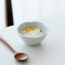 오반자이 흰벚꽃 꽃종지 일본 그릇 식기 소스 종지 양념종지 종지그릇 소스그릇 소스볼 소스기