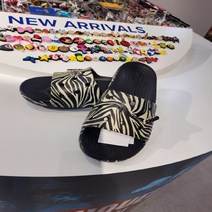 크록스(NC웨이브충장점) 클래식 애니멀 리믹스 슬라이드 207841-0zg