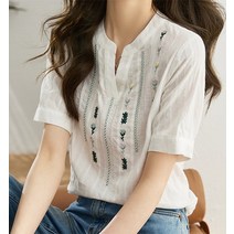 패션시그널 에스닉 컷팅라운드넥 자수 블라우스