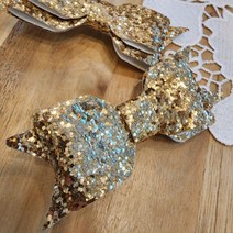 골드 스팽글 리본 비즈 집게핀