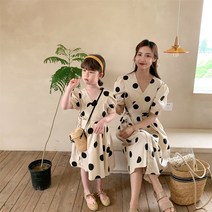 도트랩 모녀 가족 커플룩 엄마 맘 딸 원피스 시밀러룩 여행 여아