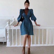 떳다그녀 마니스 플라워 미니 원피스