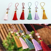 단아한 전통 노리개 공예 청실 홍실 수술 장신구 답례품 선물 다양한 장식 액세서리 장식품 민속 소품 나비 자수 매듭 고리 설 명절 한가위 복 주머니 벽장식 규방 끈 열쇠 기념품, 와인