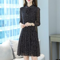 잇츠스타일 여성 리본 카라넥 물방울 도트무늬 블랙 쉬폰 간절기 긴팔 중년 미디원피스