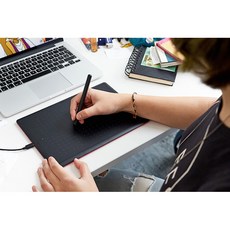 와콤 One By Wacom 중형 펜 타블렛 CTL-672/K0-CX, Black + Red