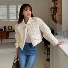 여성용 라이아 코듀로이 카라 다이아 퀼팅 크롭 패딩 cpjk5190k39