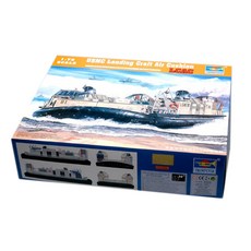 小號手 1:72 美國海軍 LCAC 型氣墊登陸艇塑料模型, 1個