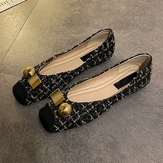 6e4a8bef-1c5c-467e-87f7-302636bcbbdf.jpg