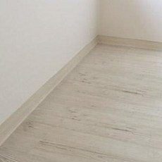 벽지플러스 접착식 걸레받이 노본 12m, 그레이 우드