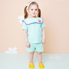 af0954bd-8d53-4ccb-bd28-bb445a57da5a.jpg