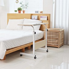 바퀴달린 이동식 간이 쇼파 미니 침대용 높낮이조절 보조 원목 테이블 슬롯형 60 x 40 cm, 우드