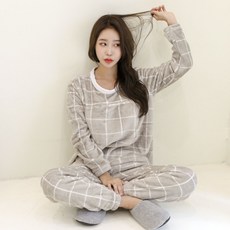 어나더디 모던체크 커플 수면잠옷 세트