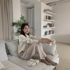 엠버리체니트