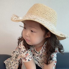 여아밀짚모자
