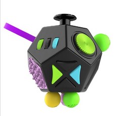 那就是 Kidult Fidget 12 面立方體, B 黑色