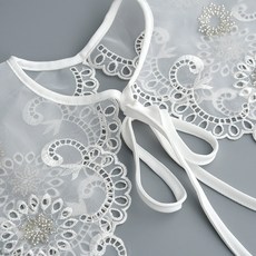 여성페이크카라