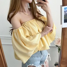 오프숄더블라우스