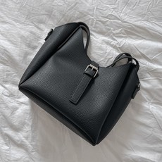 레이아나 포켓 벨트 토트 숄더백