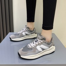 여성쿠션운동화