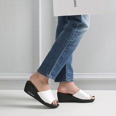 샤넬22년통굽슬리퍼