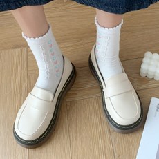 릴렉티브 여성용 스티치포인트 로퍼