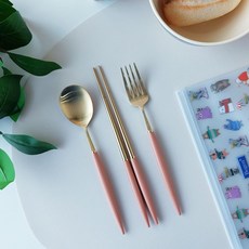 보겐 에펠 프리미엄 커트러리 4종 세트, 골드 + 카라멜(숟가락, 젓가락, 포크), 랜덤발송(파우치), 1세트, 숟가락 + 젓가락 + 포크 + 파우치