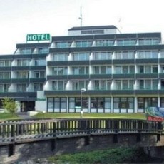 독일1700047manfieldlaceupanklebootsbeige