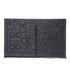 페라가모울스카프