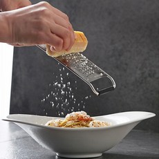리빙안 치즈 그레이터 강판 그라인더 갈이 가는기계 글라인더 레몬제스터, 얇은형(블랙), 1개