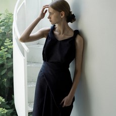 아워코모스 comos 900 draping twist sleeveless dress (2color)