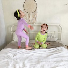 e520fa5eaefa9ebd6036d4d22bf2a270a0dd6bd2ae7002c27b3a4f318195.jpg