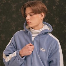 98f2db24e4dab74ab5e95c45d0707e83aab18e01a5d46a2922a71f13272c.jpg