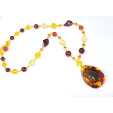 호박목걸이