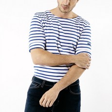 fee9e775aca5a927ab3fd59399b7fd40b0e5a14f57d3f25e1075c4a1cfc6.jpg